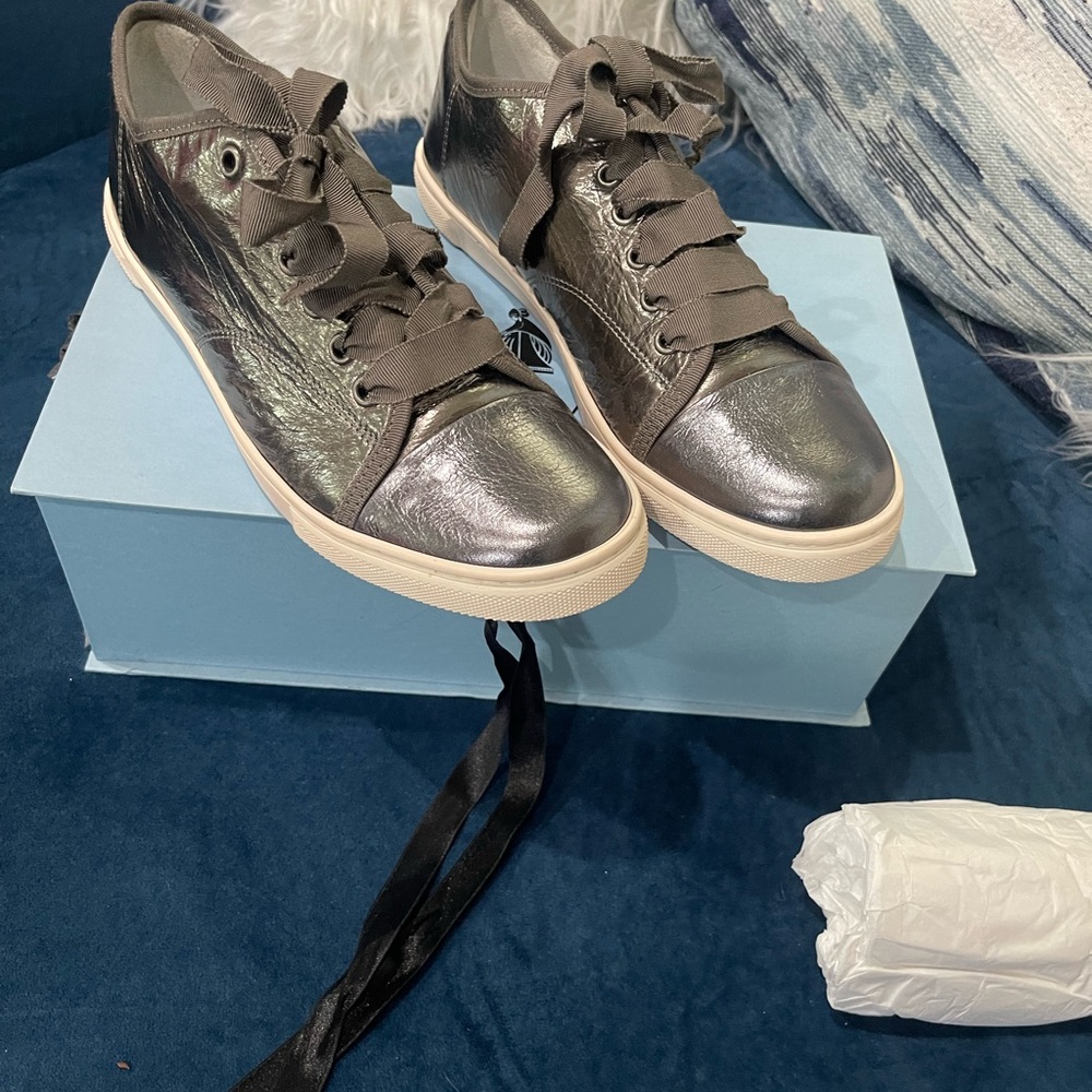 Lanvin Silver Sneakers with Metallic Finish